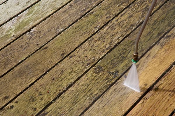 Cost of Deck Mold Removal in Lansdale